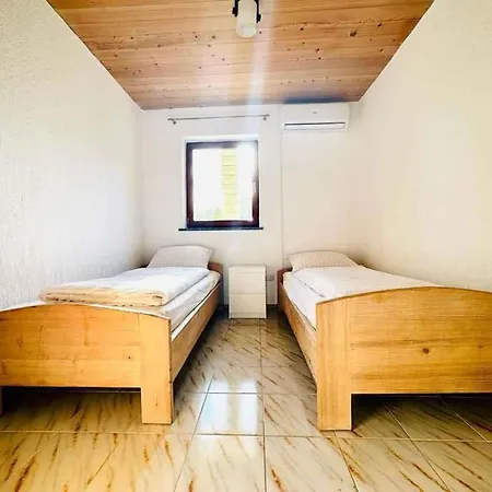 In - Insel Krk 13238 Apartment Njivice